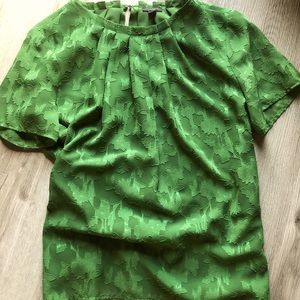 Anne Taylor beautiful blouse! Size Medium.